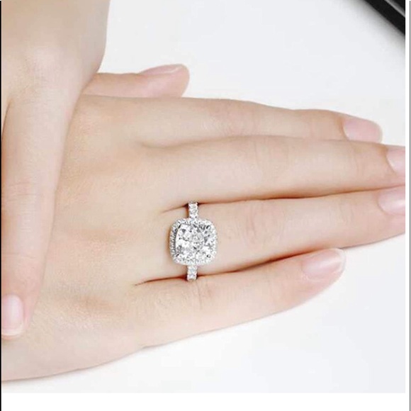 4 Carat Princess Cut CZ Ring - Picture 3 of 7